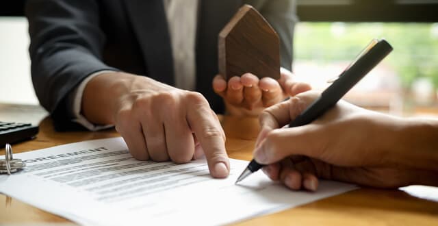 Documentation & Legal Expertise